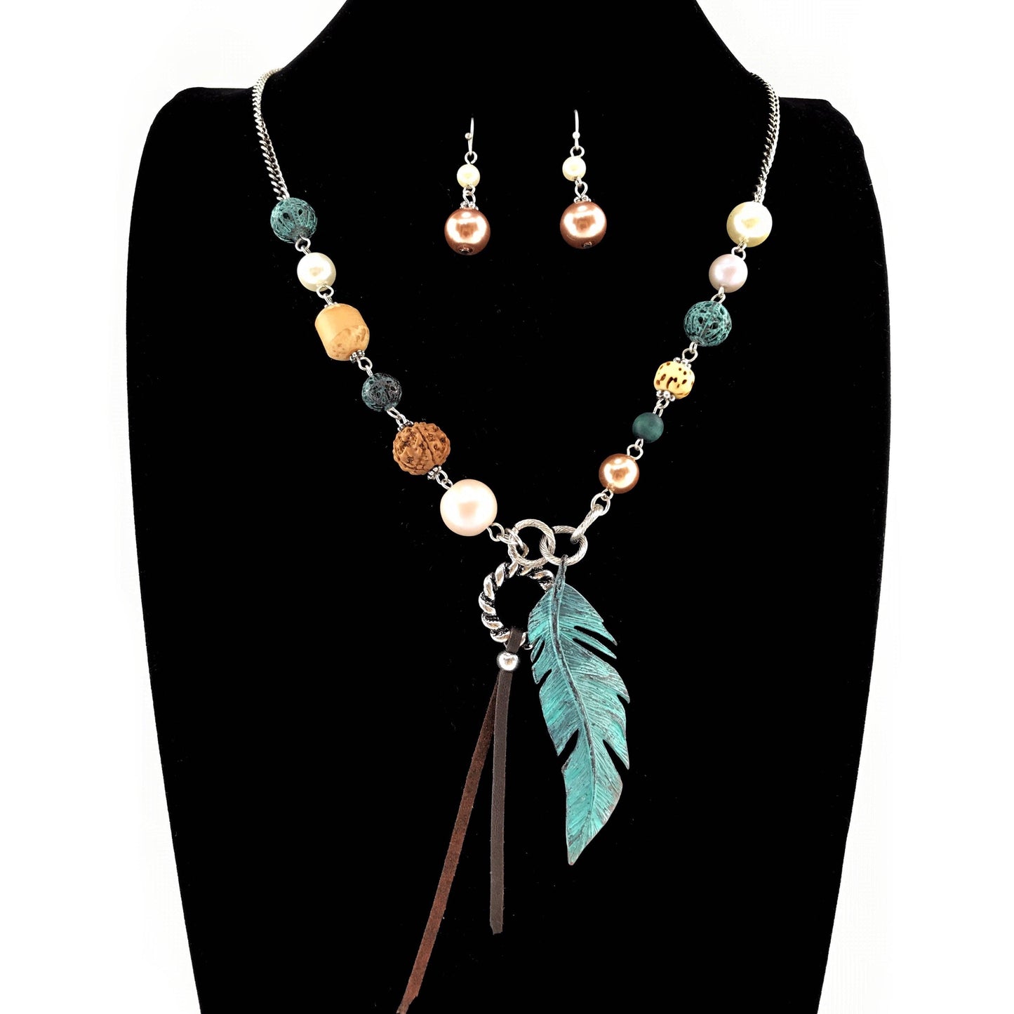 Feather N Pearls