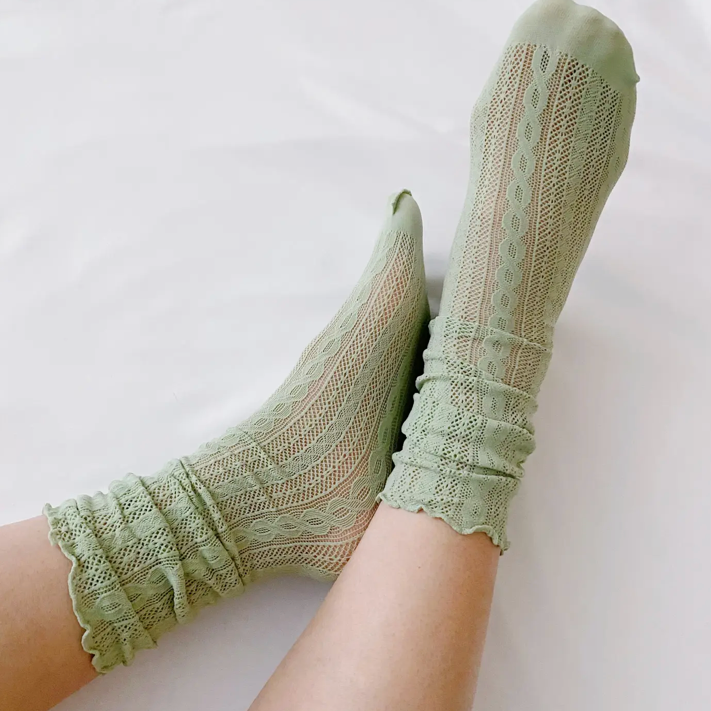 SLOUCH CROCHET SOCKS